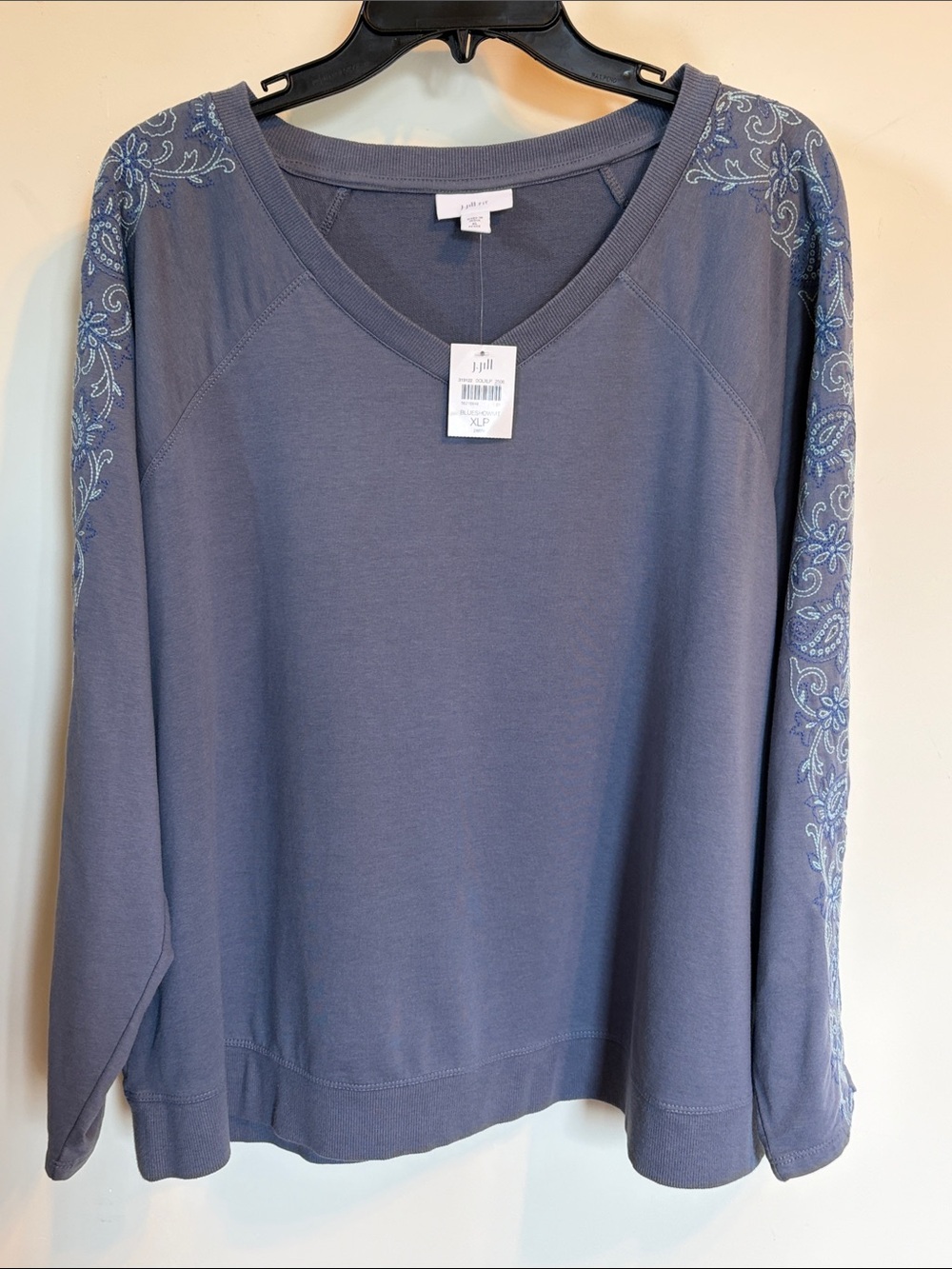 NWT J.Jill Fit XL Petite Blue Shadow Embroidered V Neck Stretch Knit Top